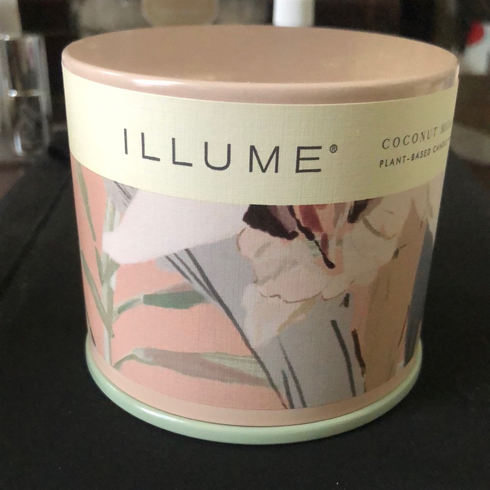 COPY - Illume Scented Candle - Cream and Pink coconut milk mango plant based ca…